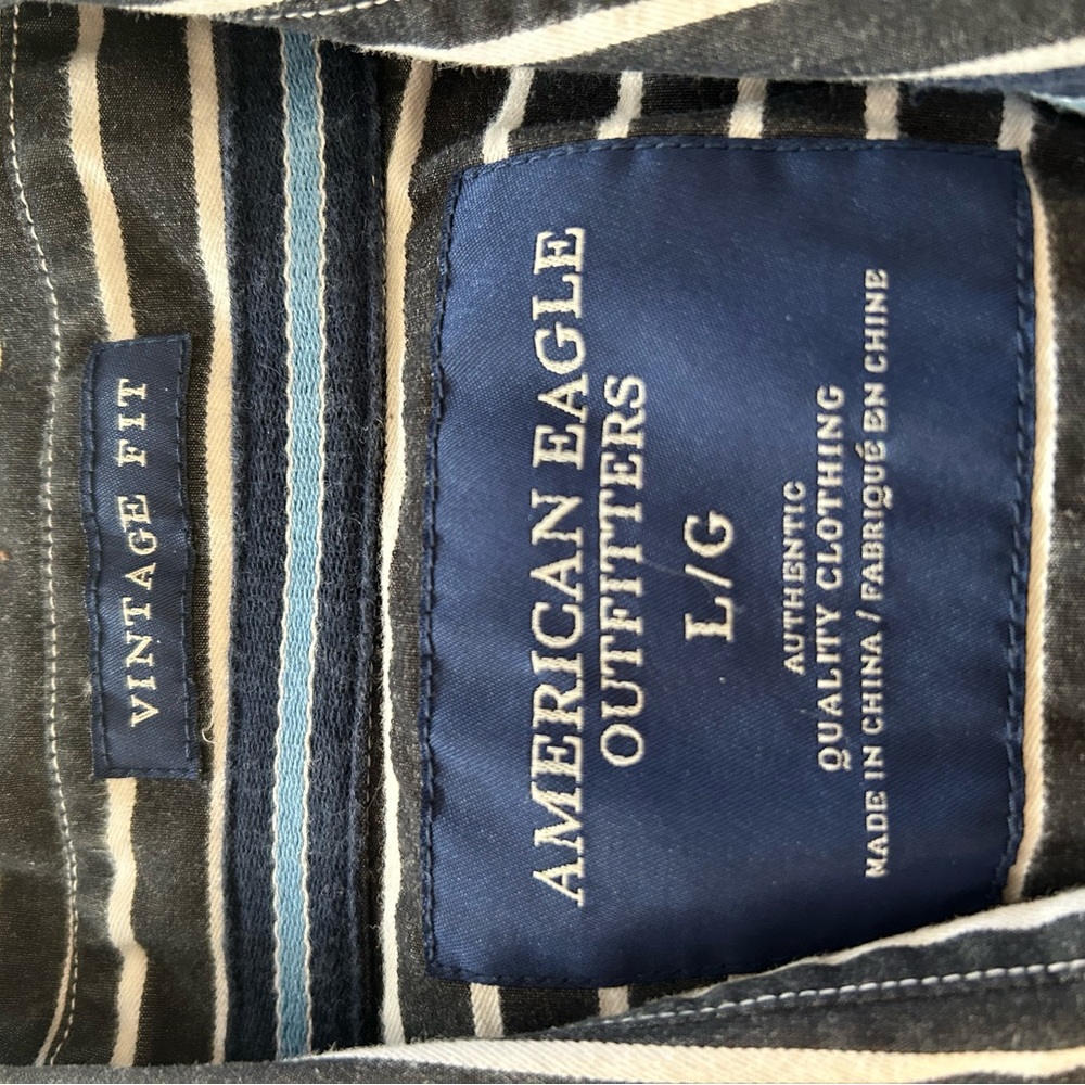 American Eagle vintage fit large long sleeve
